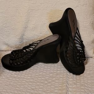 Nina Wedge sandals